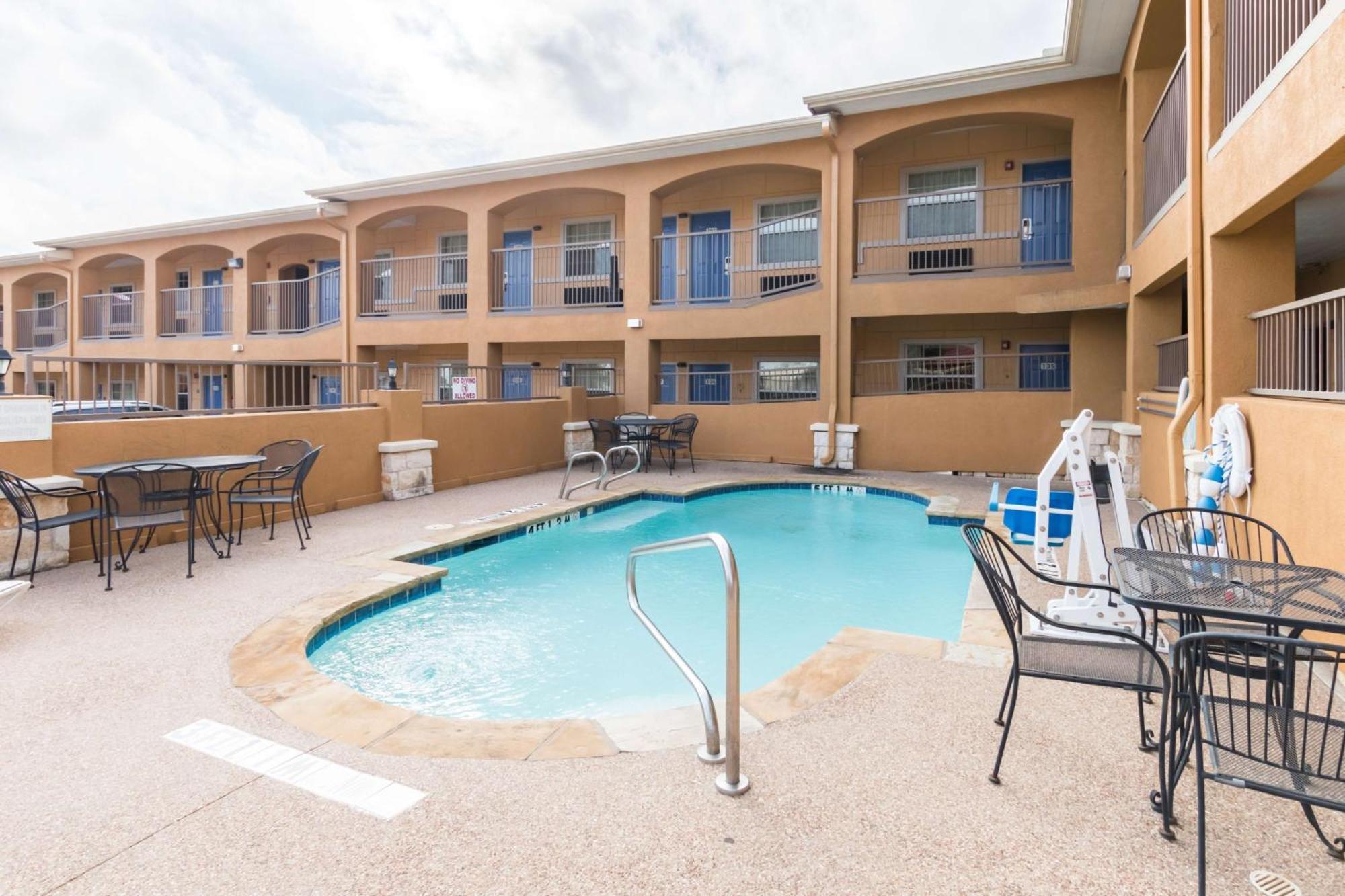 Motel 6 Alvarado Tx Exteriér fotografie
